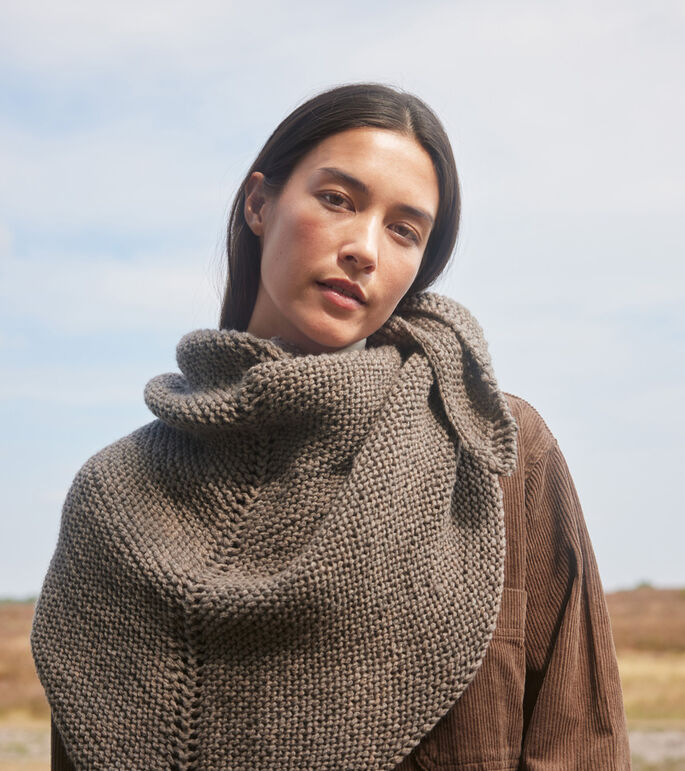 Lana Grossa DRIEHOEKIGE STOLA Alta Moda Cashmere 16